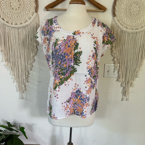 Boden Tops - Boden floral print linen shirt size 10
